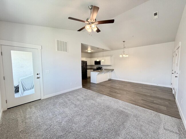 Building Photo - 738 N 260 W