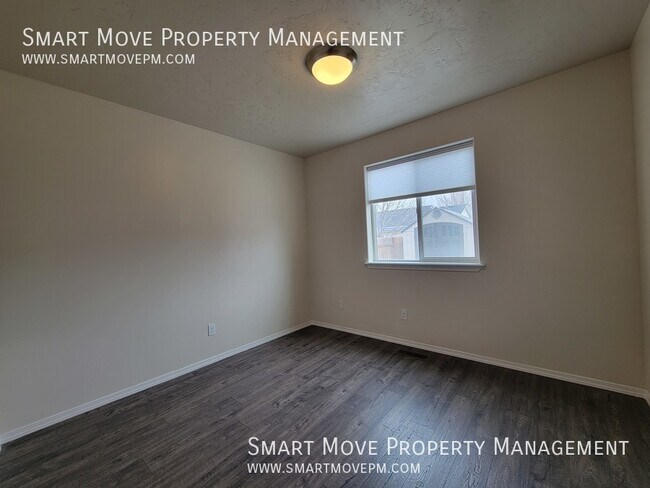 Building Photo - 4284 S Overhill Way
