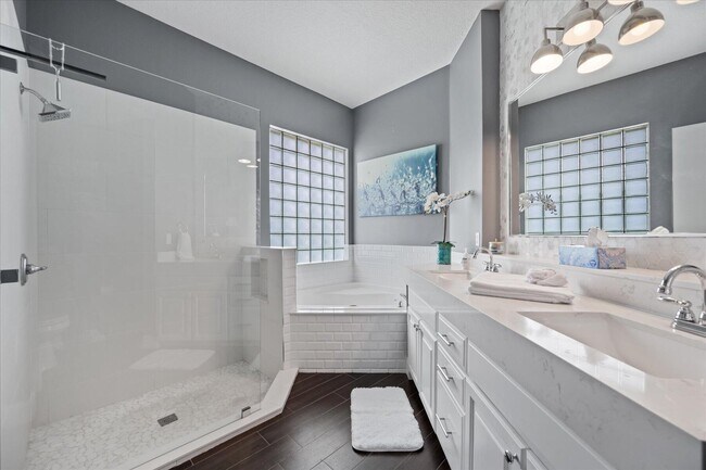 Building Photo - 2573 Country Golf Dr