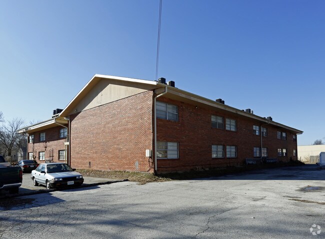 Building Photo - 1855 E Cherry St