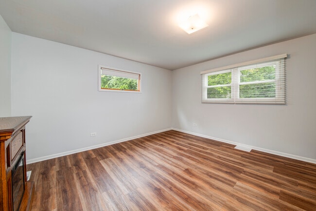 Building Photo - 384 S Wolf Rd