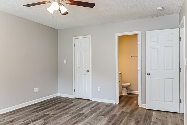 Building Photo - 2332 Quartz Ct