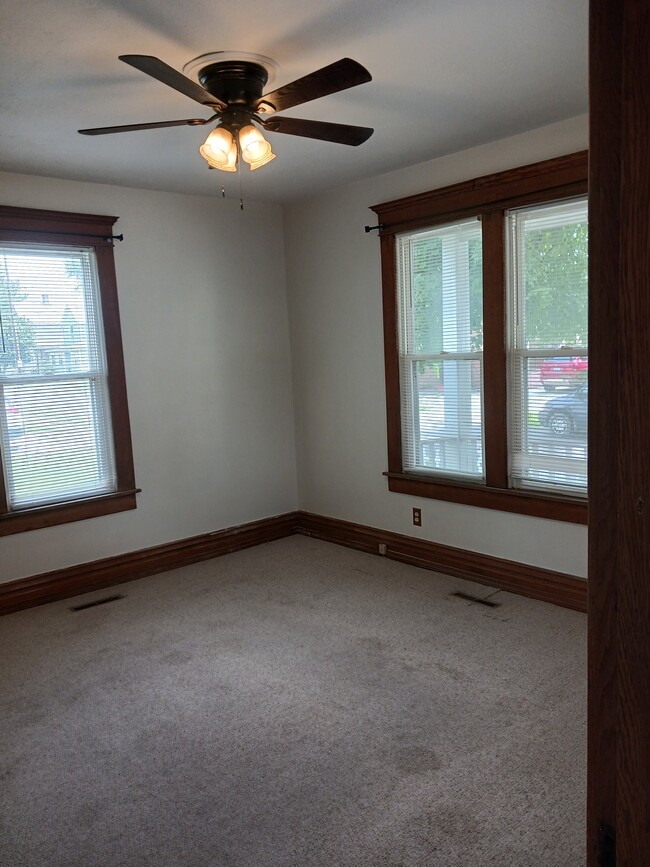 Living Room - 133 Warner St