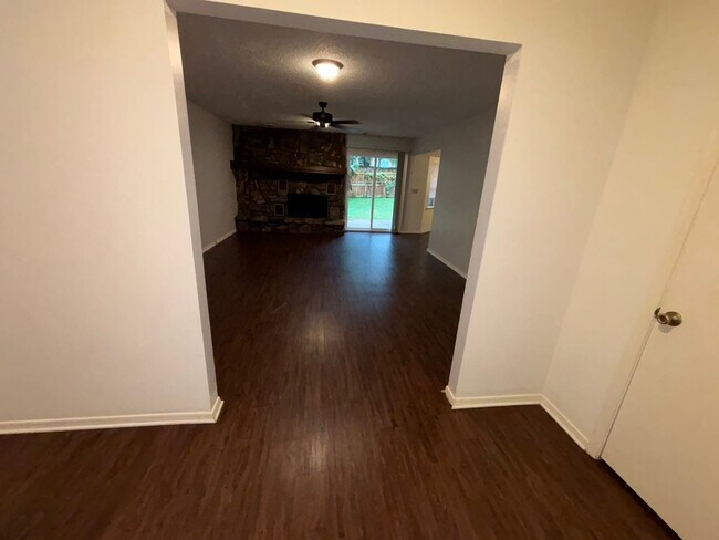 Building Photo - WORK IN PROGRESS: Spacious 3 Bedroom Home in Prime East Fayetteville Location!