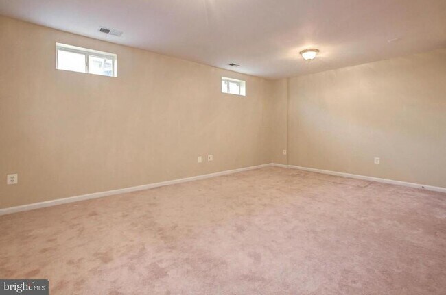 Building Photo - 9611 Normanton Way