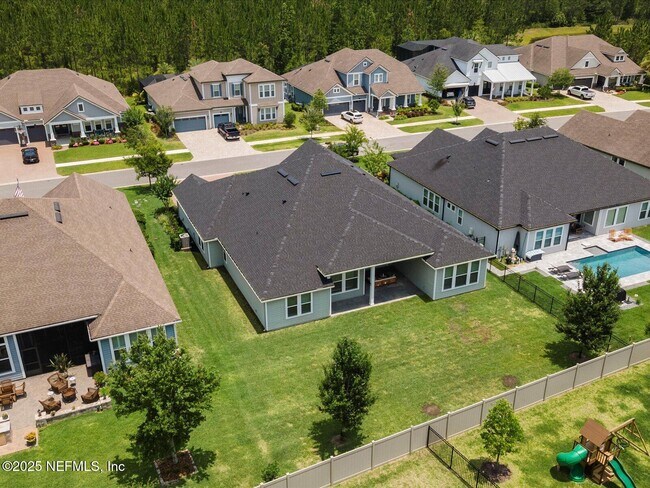 Building Photo - 746 Glenneyre Cir