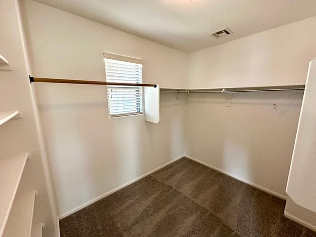 Building Photo - 971 S Deerfield Ln