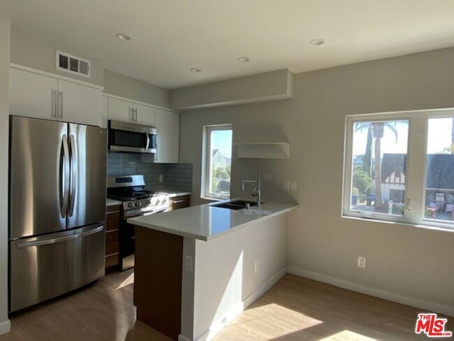 Building Photo - 4937 20th St