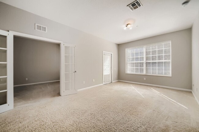 Building Photo - 2484 San Tecla St