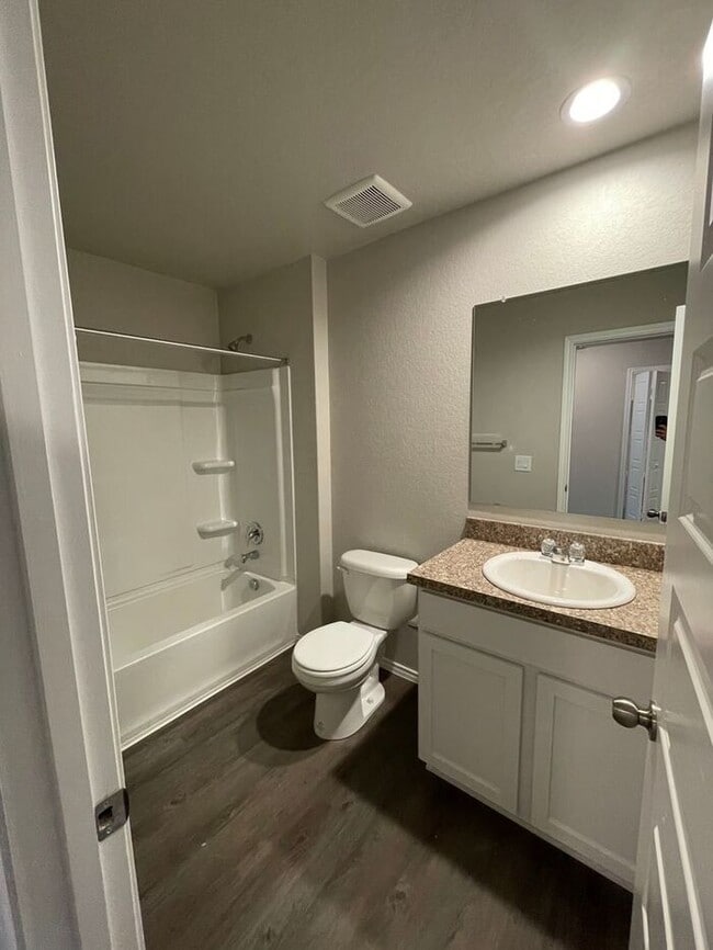 Building Photo - Step Right Up to Savings! | $250 OFF Your First Month’s Rent + Spacious 4-Bed, 2.5-Bath Home with...