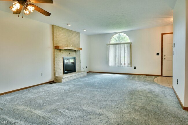 Building Photo - 2237 Cadwallader Sonk Rd