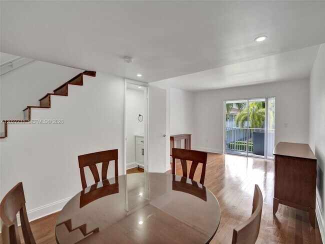 Building Photo - 4600 SW 67th Ave