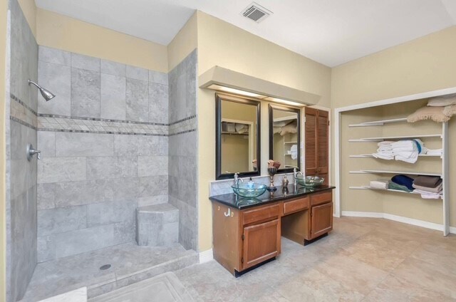 Building Photo - 15938 Mission Village Dr