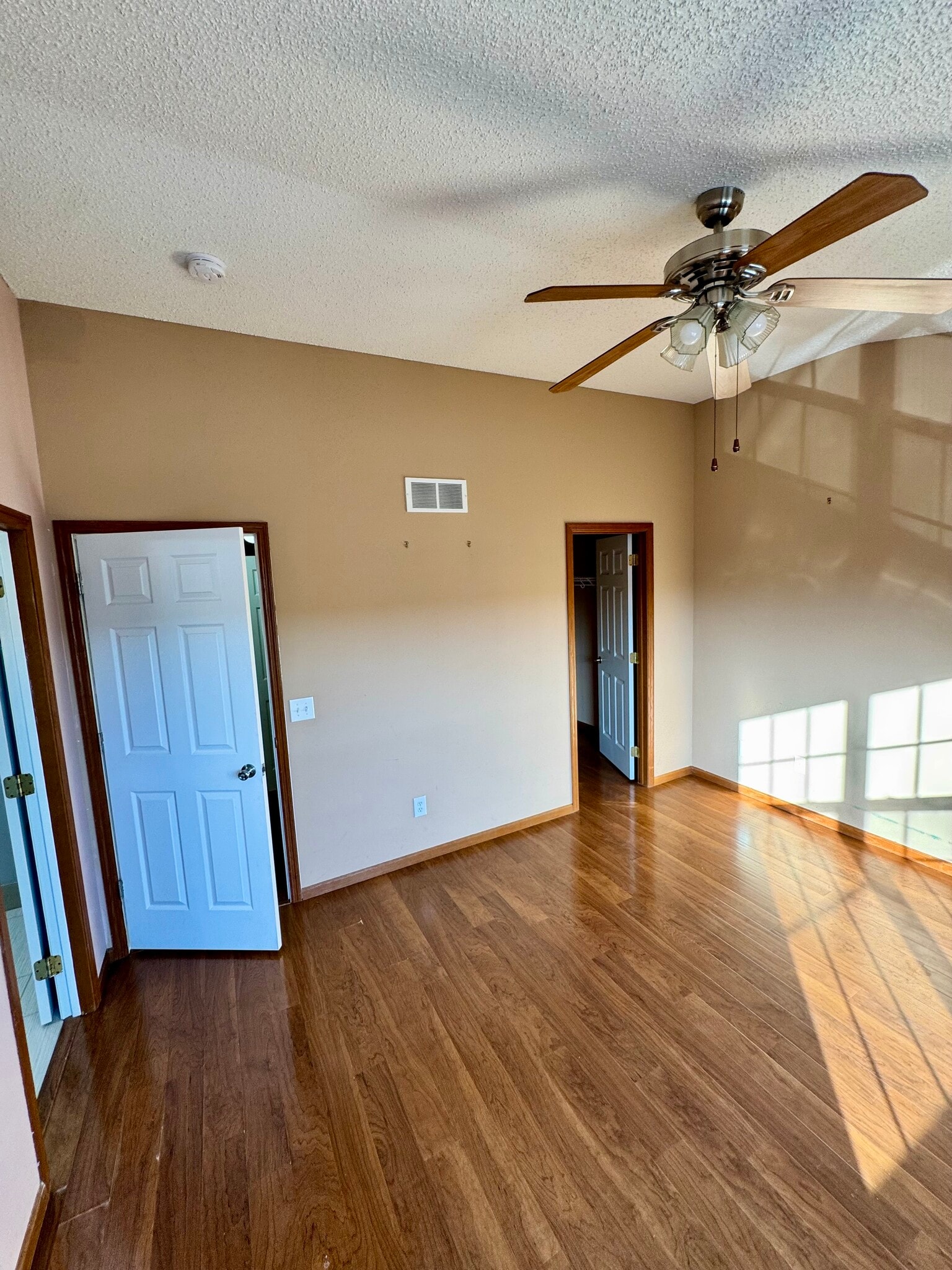 ATT* Current photo NOT updated yet, new interior photos coming once remodel complete - 6819 Narcissus Ln N