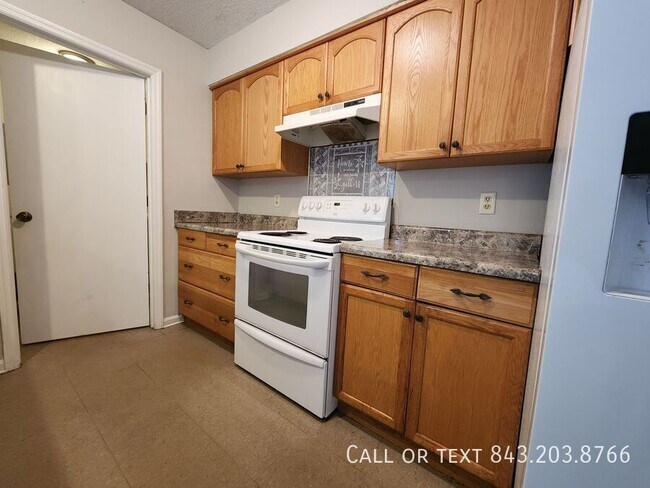 Building Photo - 4091 Cedars Pkwy