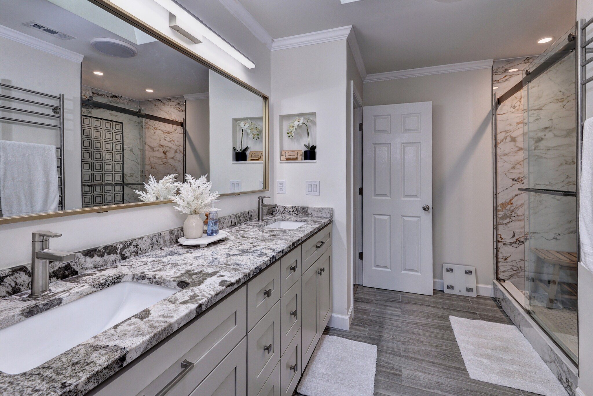 Building Photo - 5104 Salisbury Mews