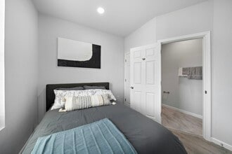 Building Photo - 624 Avenue H