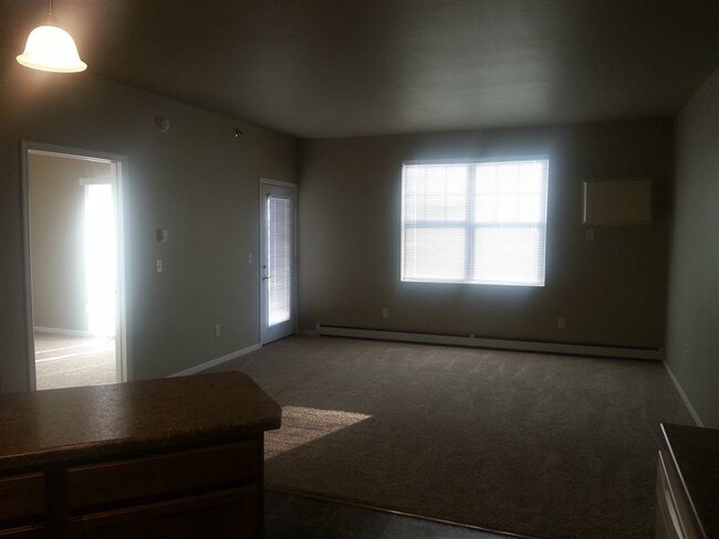 Building Photo - 3 br, 2 bath Apartment - WillowBrooke Lodge
