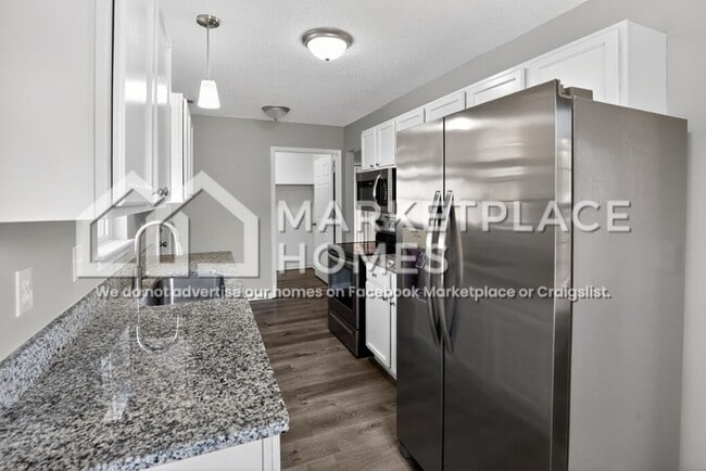 Building Photo - 1008 Rockyknoll Dr