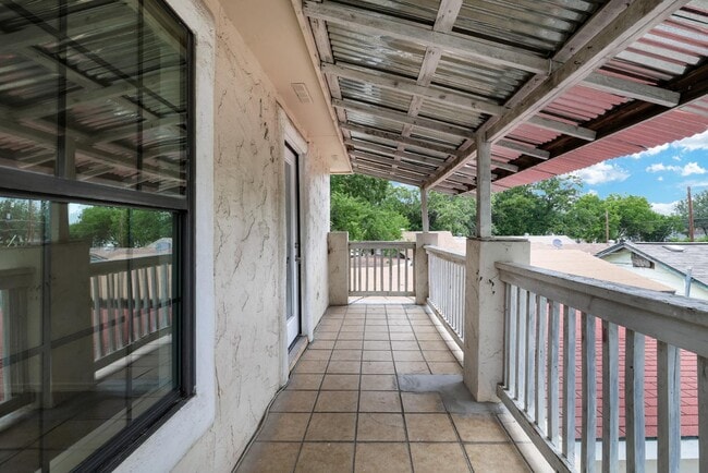 Building Photo - 125 Allsup St