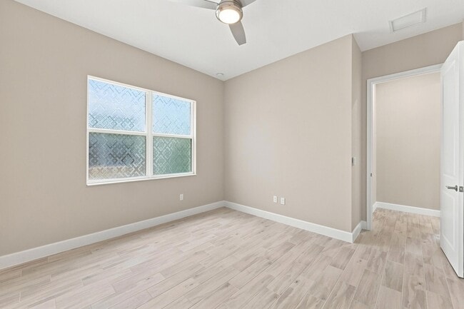 Building Photo - 5608 Macoon Wy