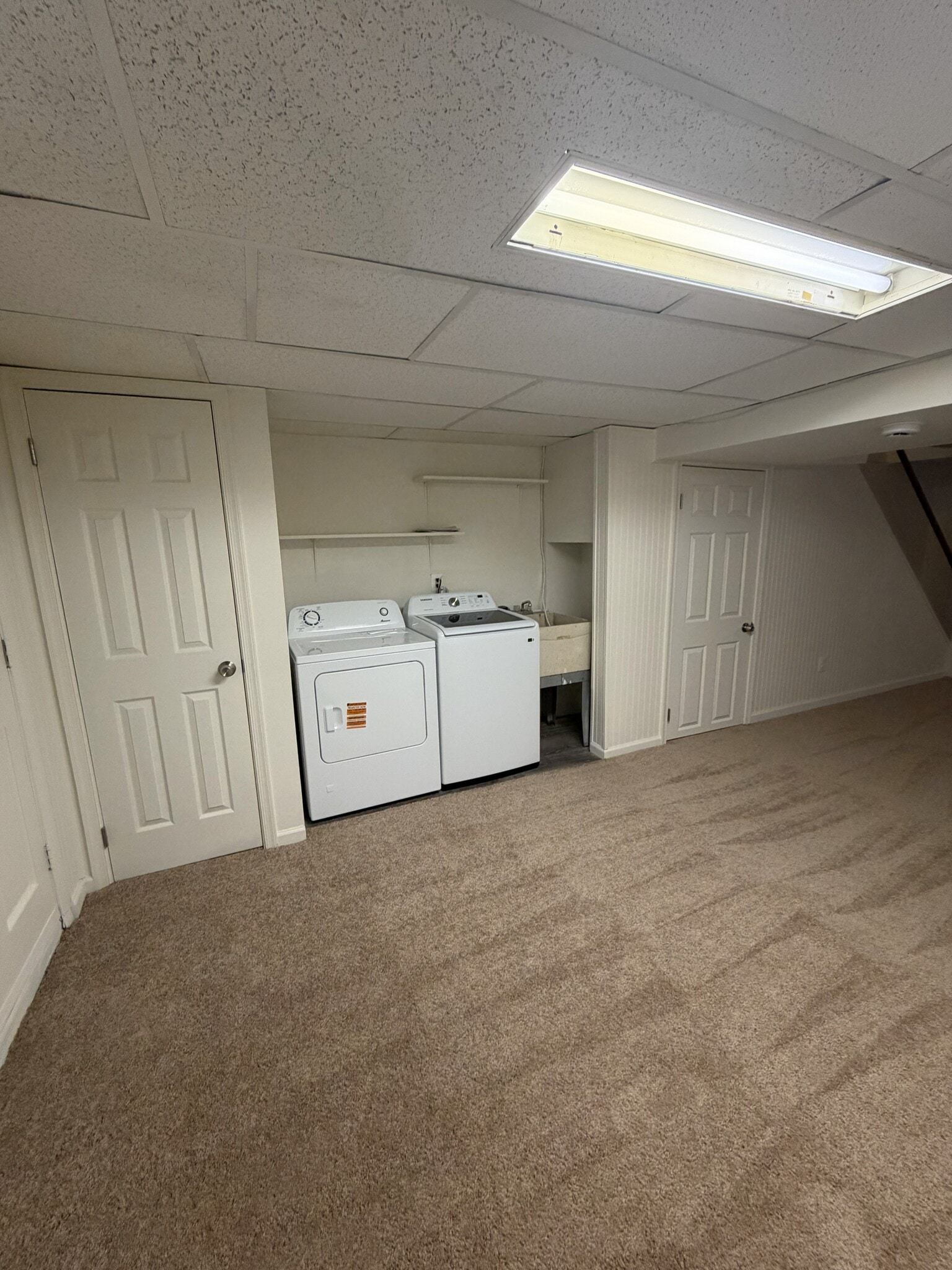 Building Photo - 7837 Kavanagh Rd