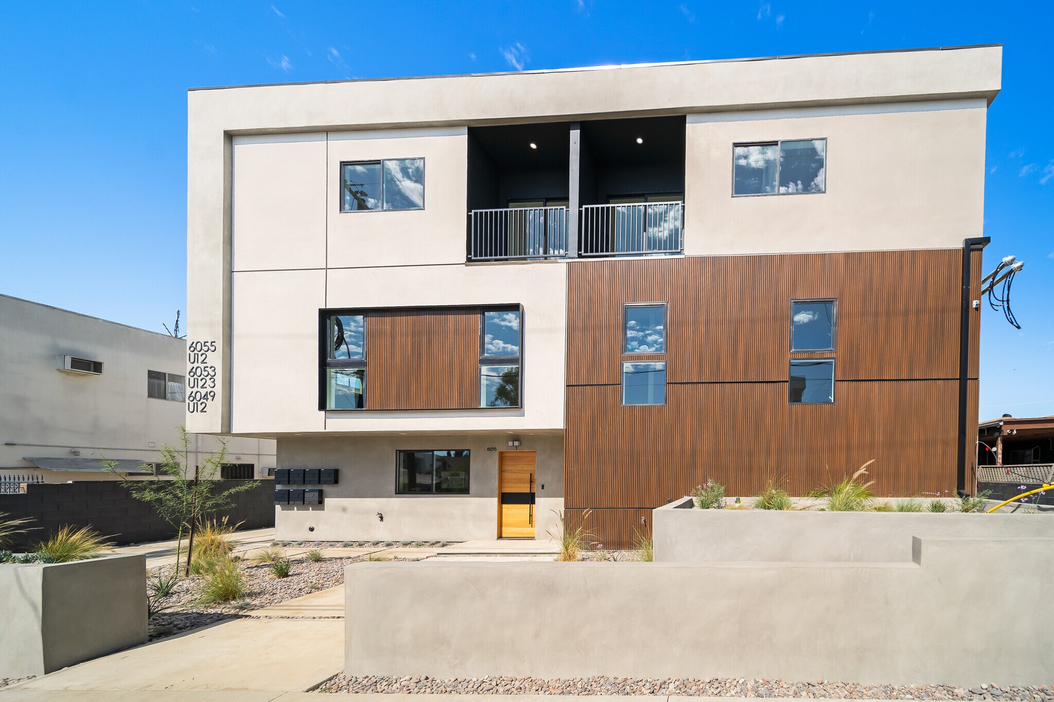 Building Photo - 6049 Craner Ave