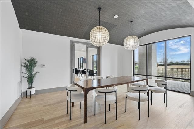 Building Photo - 2700 Old Denton Rd