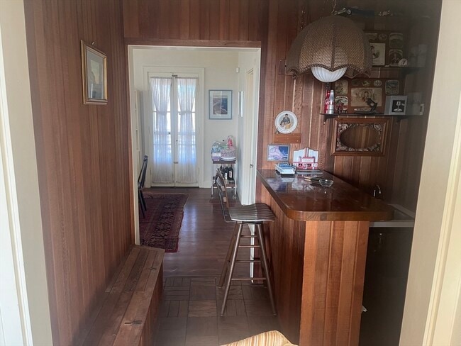 Building Photo - 6 Bass Rocks Rd