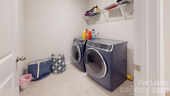 Building Photo - 4110 Steel Wy