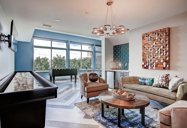 Resident Lounge - Detroit Terraces