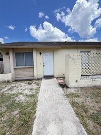 Building Photo - 2539 Ridgewood Ave