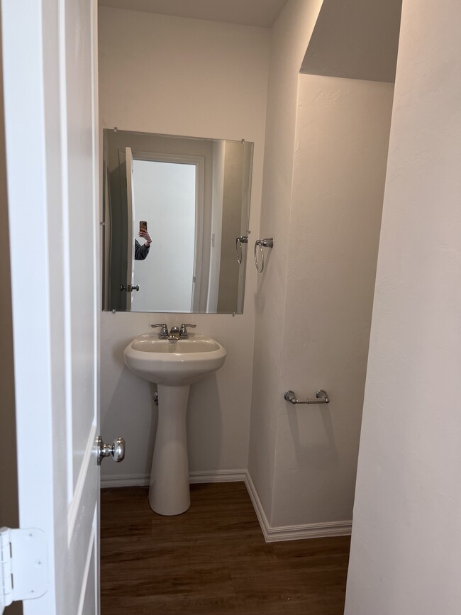 Building Photo - 2317 Wolford Ct
