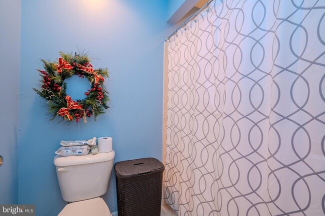 Building Photo - 19 Meadowlark Dr