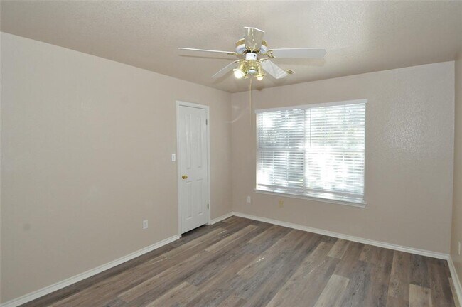 Building Photo - 13304 Bosswood Dr