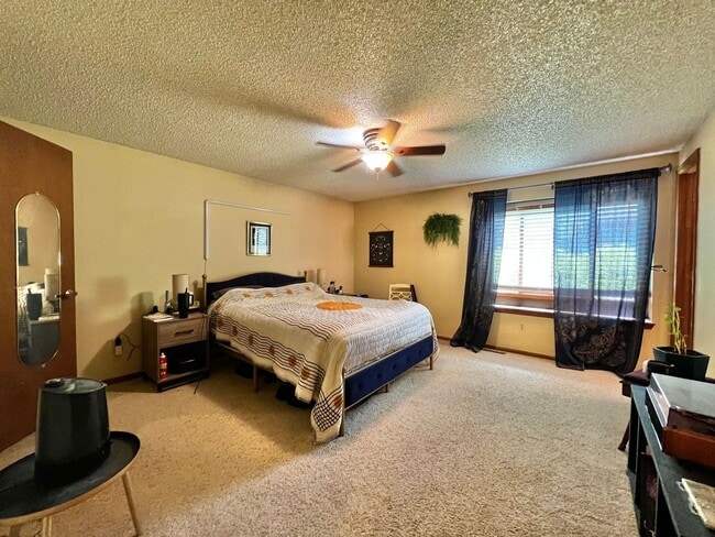 Building Photo - Charming 3-Bedroom Home in West Fort Colli...