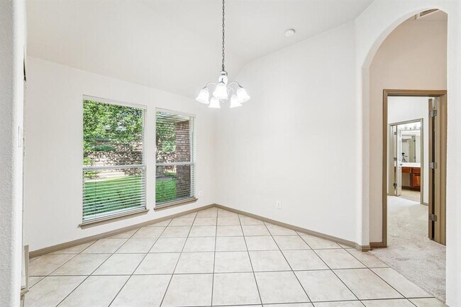 Building Photo - 10028 Lisi Anne Dr