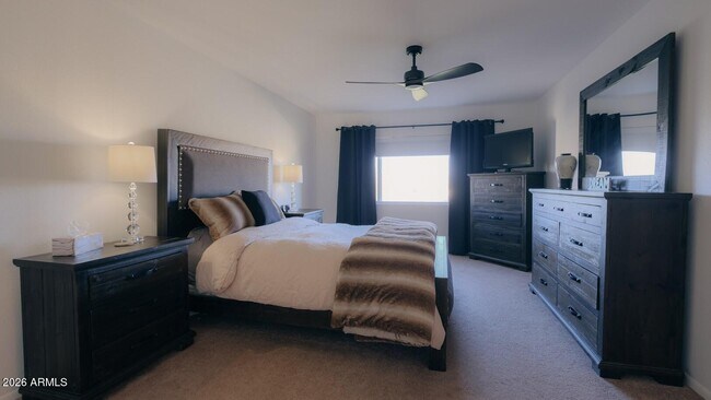 Building Photo - 7940 E Camelback Rd