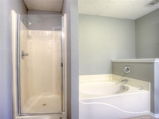 Building Photo - 5733 Vandalia Trail