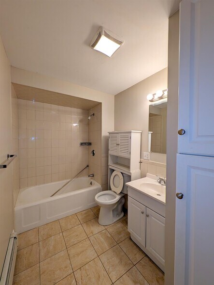 Building Photo - 50 Hancock St