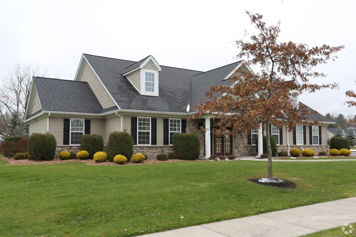 Cottage Grove Townhomes North Chili Ny Apartment Finder