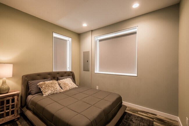 Building Photo - 331 South St