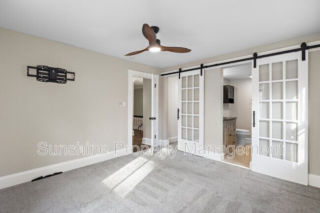 Building Photo - 207 Florida Ave