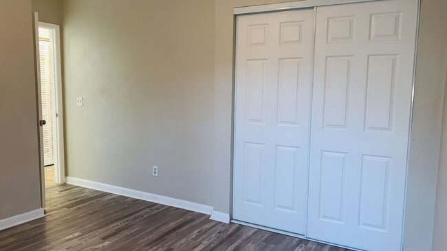 Building Photo - 957 Glenwood St