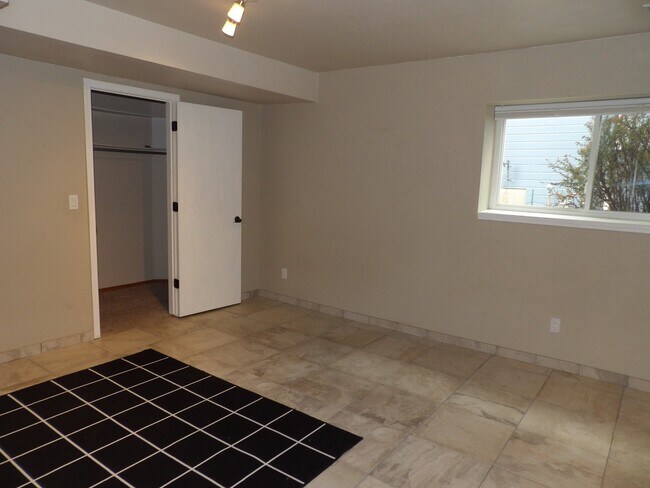 Building Photo - 1855 Smoke Ridge Dr