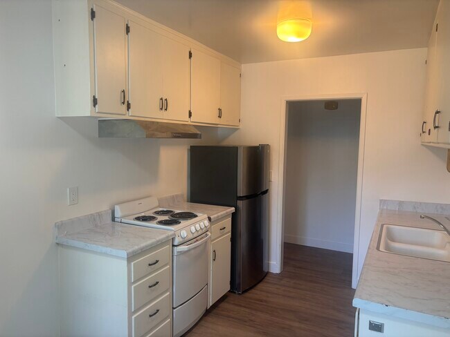 Building Photo - 1271 Murray Ave