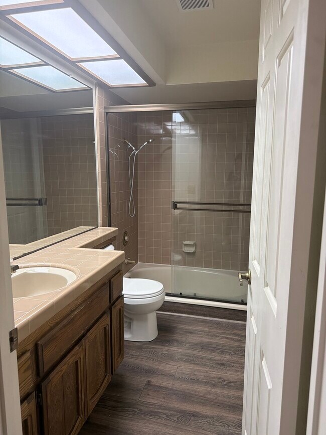 Building Photo - 8016 Sawgrass Cir