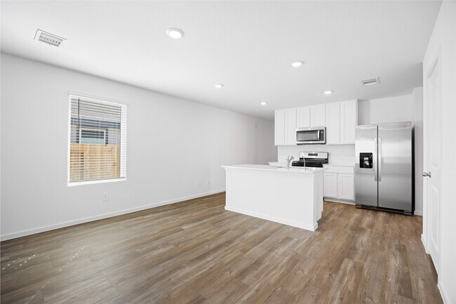 Building Photo - 23235 Teakwood Hills Dr