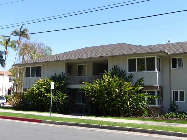 Building Photo - 118-140 E Sola St