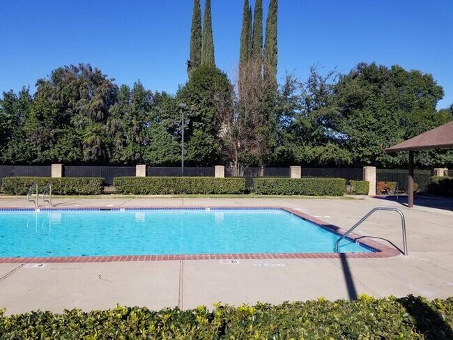 Building Photo - Beautiful Updated 1 Bedroom 1 Bathroom For Rent in Natomas!